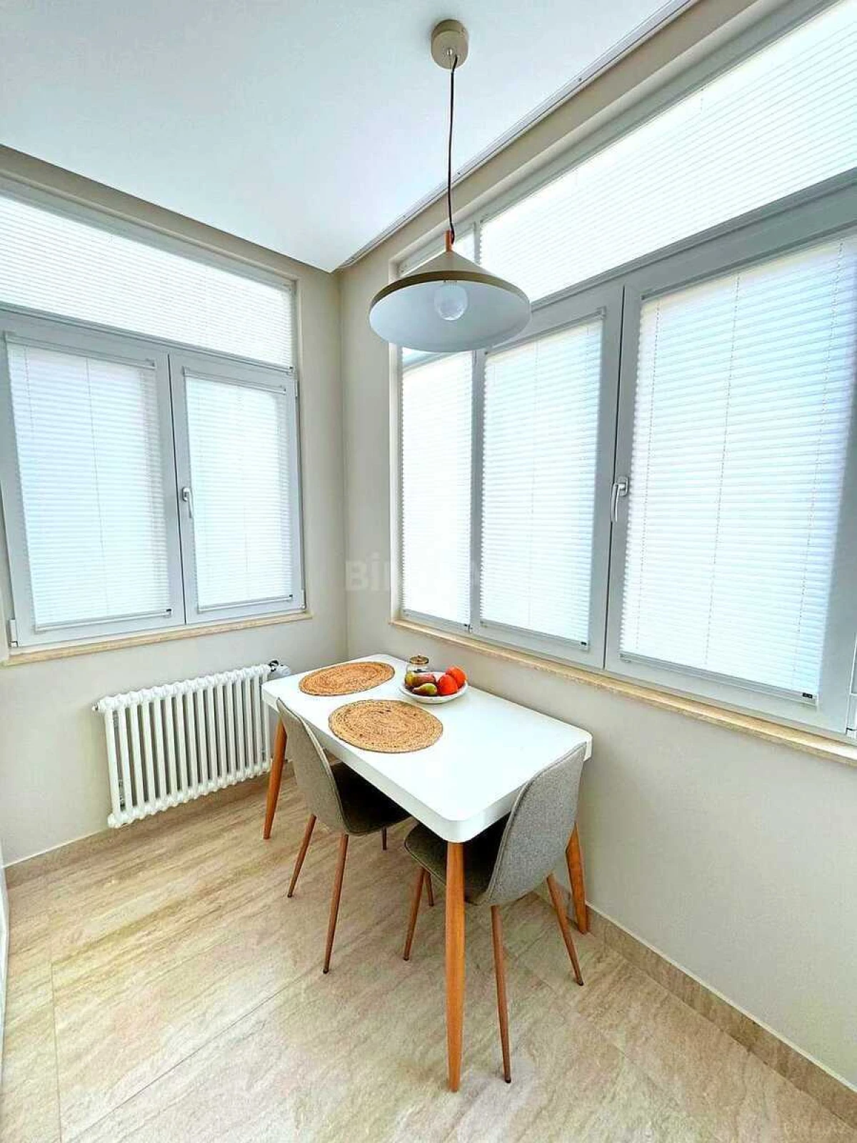 Satılır 2 otaqlı mənzil 55.5 m²