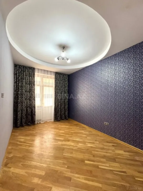 Satılır 3 otaqlı mənzil 105 m²
