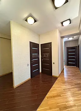 Satılır 3 otaqlı mənzil 105 m²