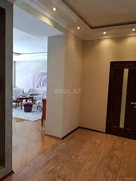 Kirayə verilir 3 otaqlı mənzil 127 m²