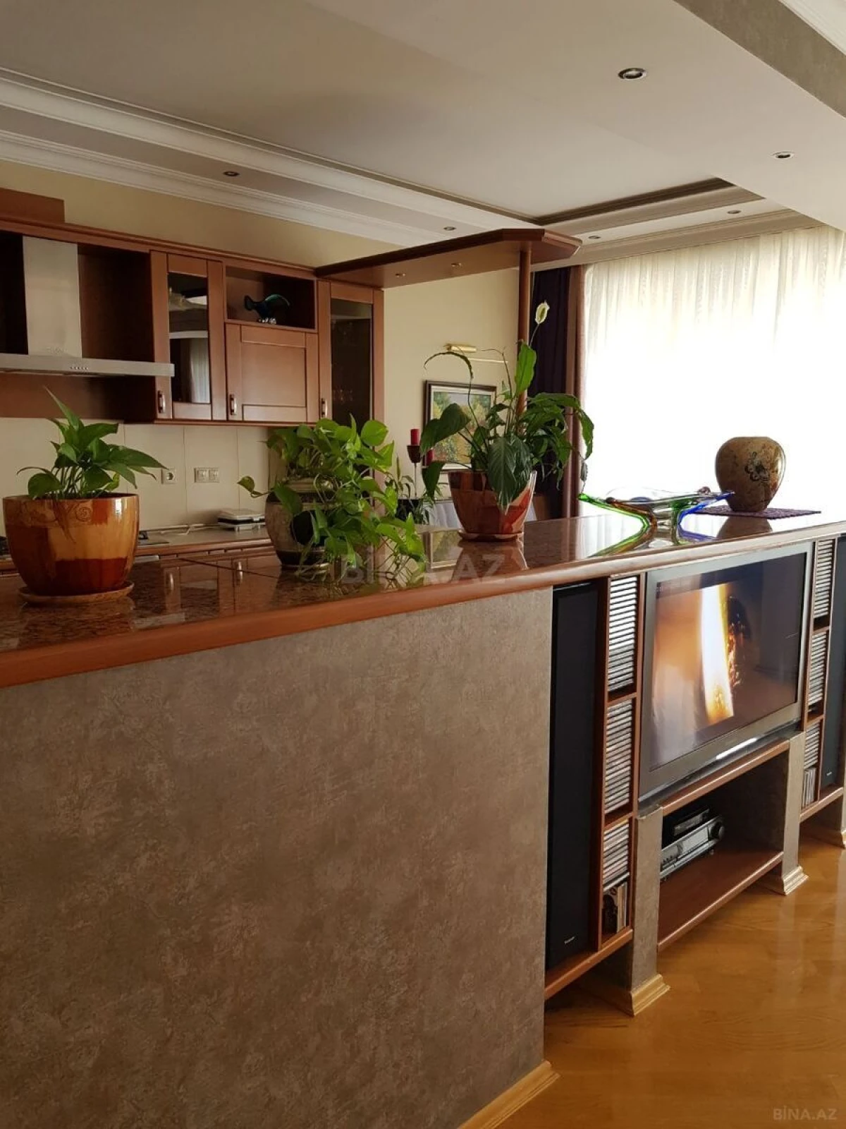 Kirayə verilir 3 otaqlı mənzil 127 m²