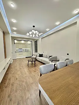 Satılır 3 otaqlı mənzil 107 m²