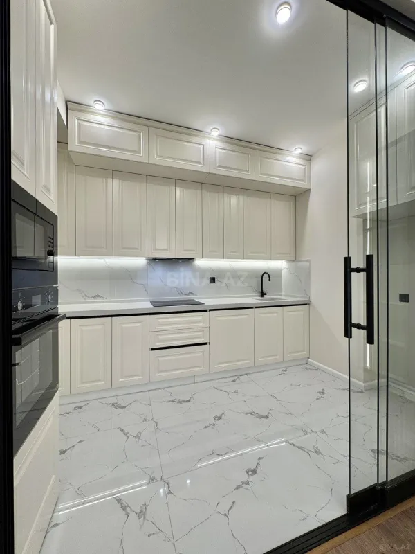 Satılır 3 otaqlı mənzil 107 m²