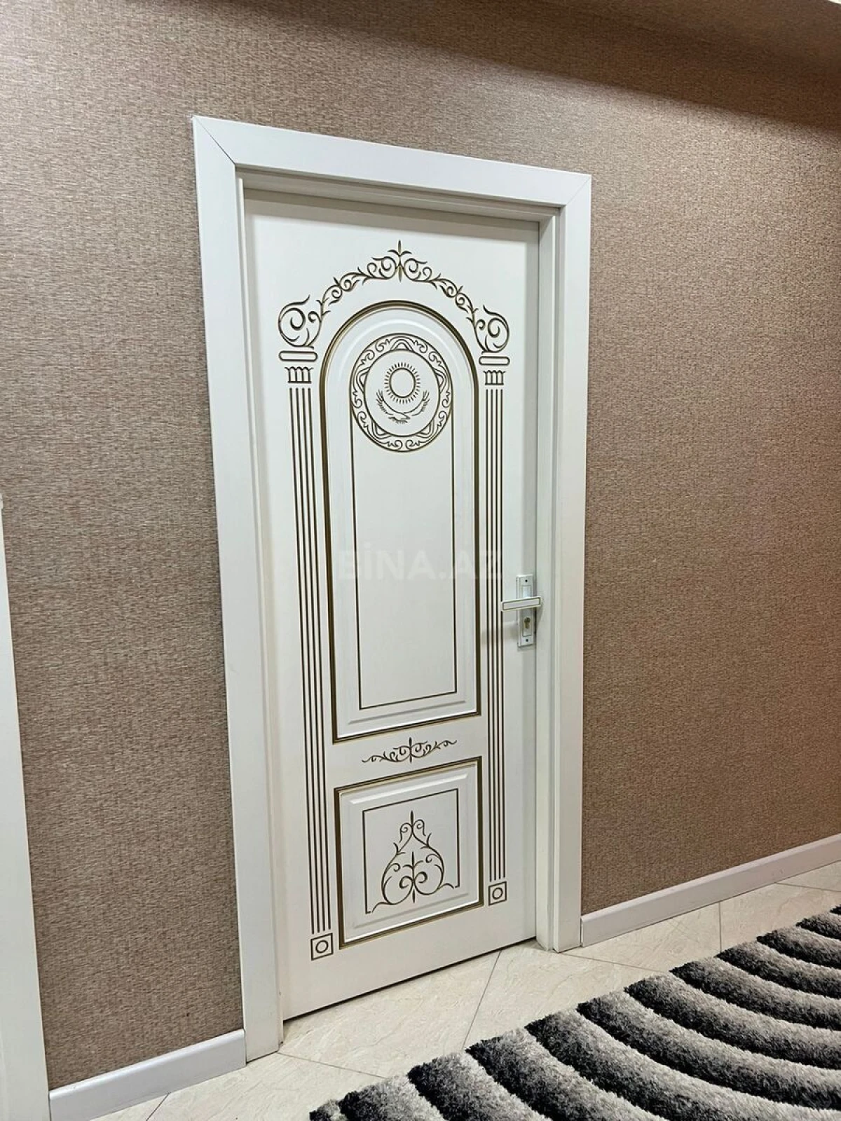 Satılır 3 otaqlı mənzil 121 m²