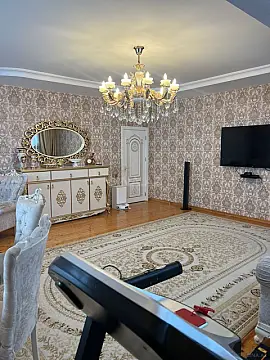 Satılır 3 otaqlı mənzil 121 m²