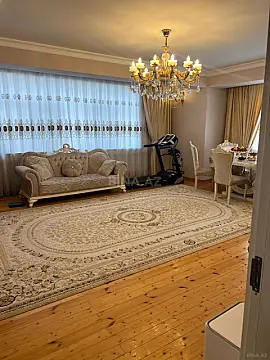 Satılır 3 otaqlı mənzil 121 m²