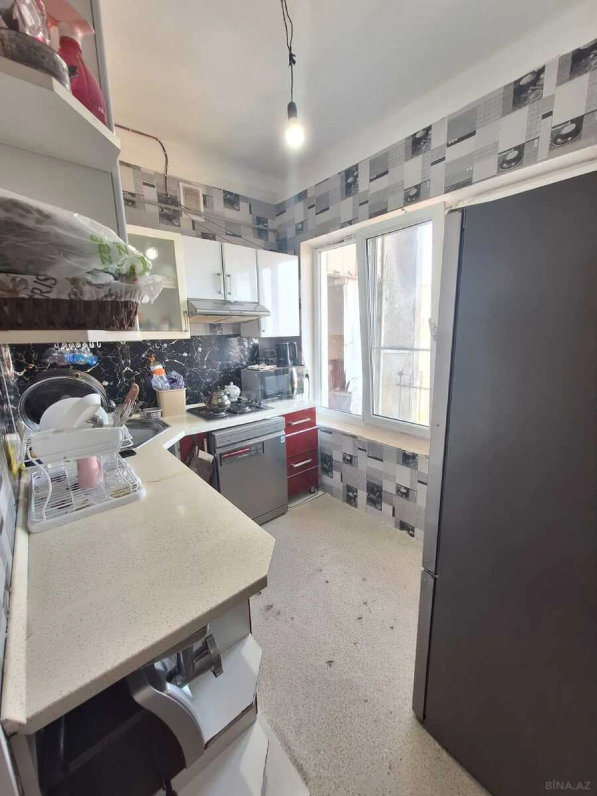 Satılır 5 otaqlı mənzil 120 m²