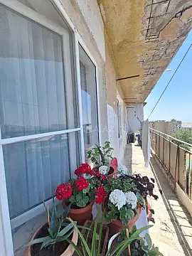 Satılır 5 otaqlı mənzil 120 m²