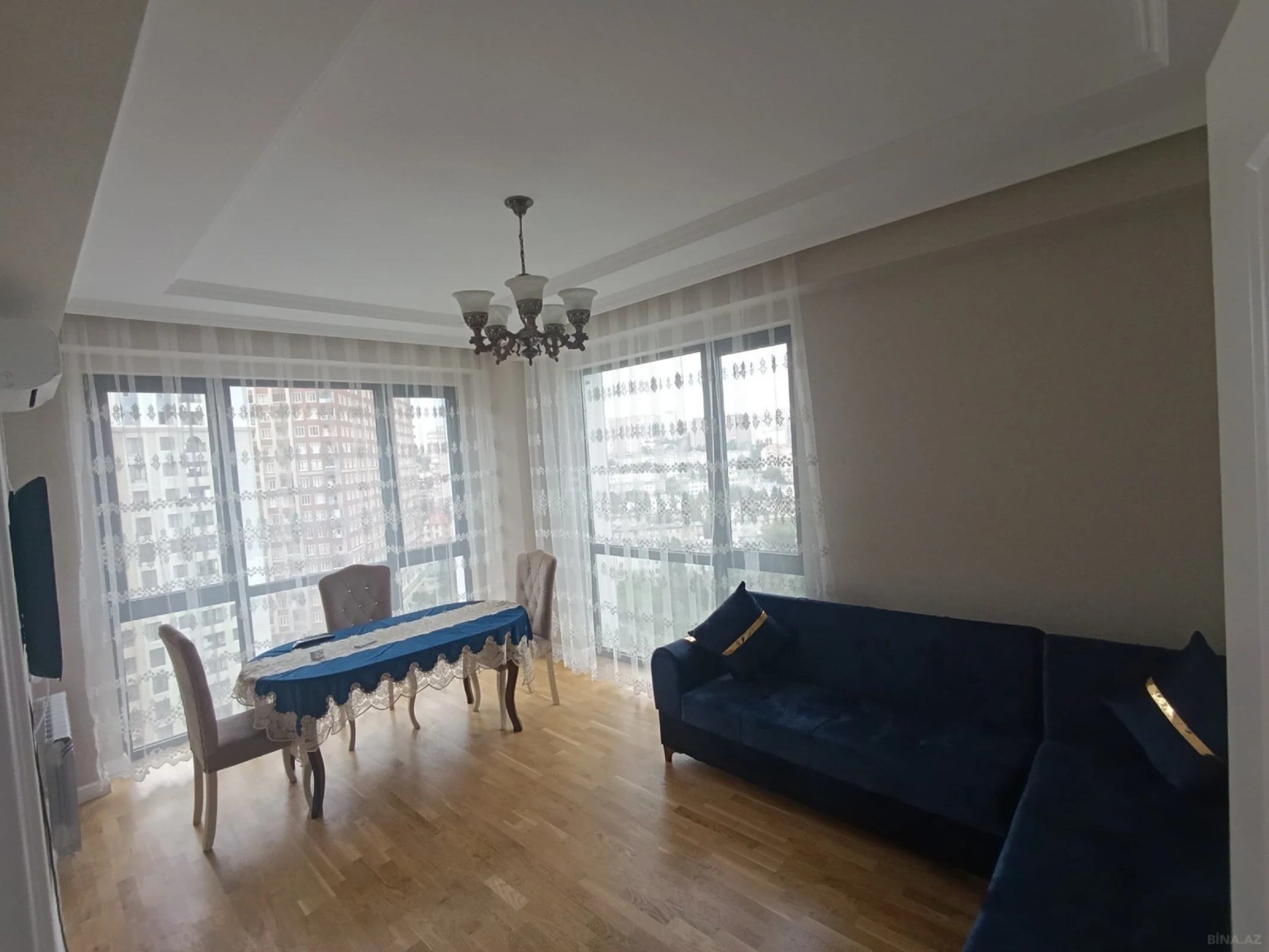 Kirayə verilir 2 otaqlı mənzil 65 m²