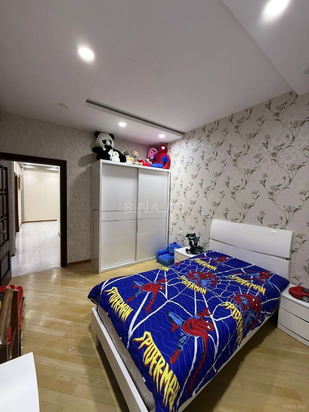 Satılır 3 otaqlı mənzil 101 m²