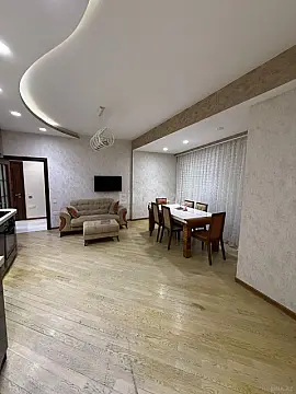 Satılır 3 otaqlı mənzil 101 m²