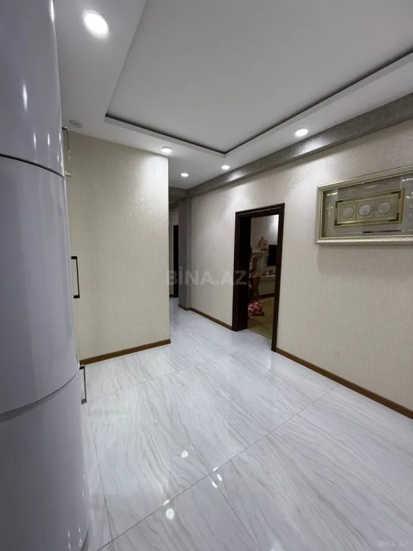 Satılır 3 otaqlı mənzil 101 m²