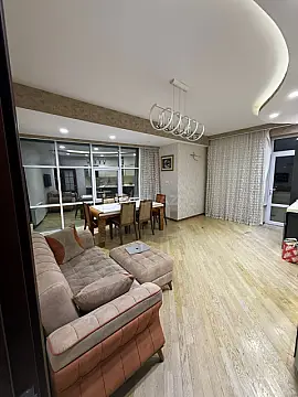 Satılır 3 otaqlı mənzil 101 m²