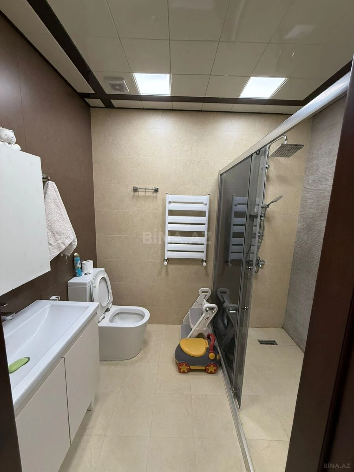 Satılır 3 otaqlı mənzil 101 m²