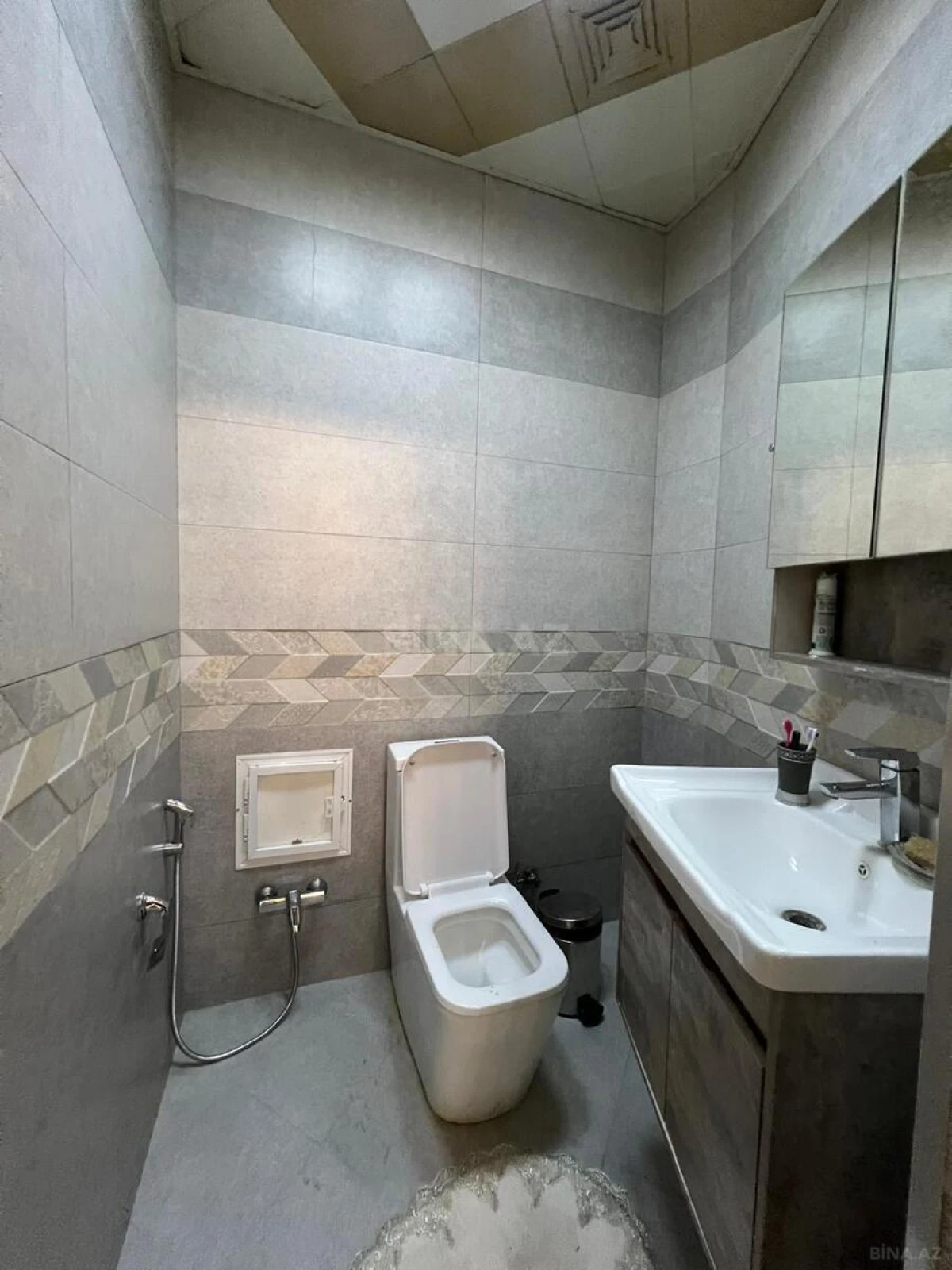 Satılır 3 otaqlı mənzil 190 m²