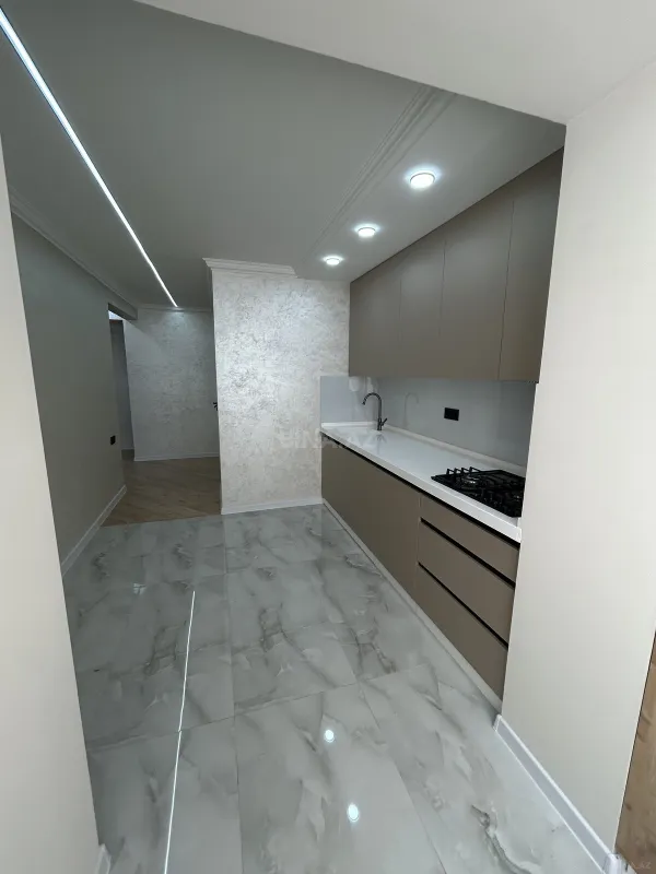 Satılır 3 otaqlı mənzil 82 m²