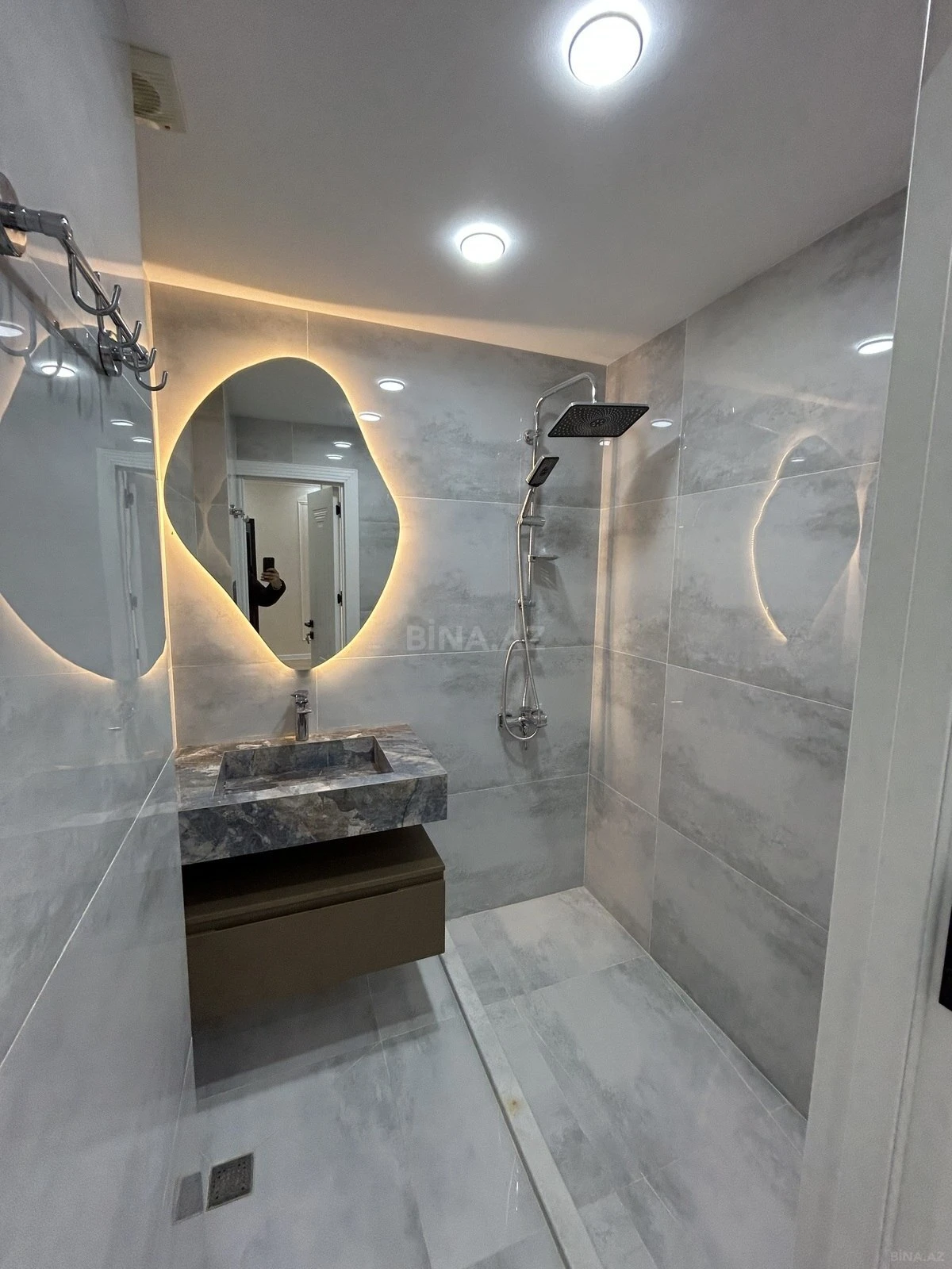 Satılır 3 otaqlı mənzil 82 m²