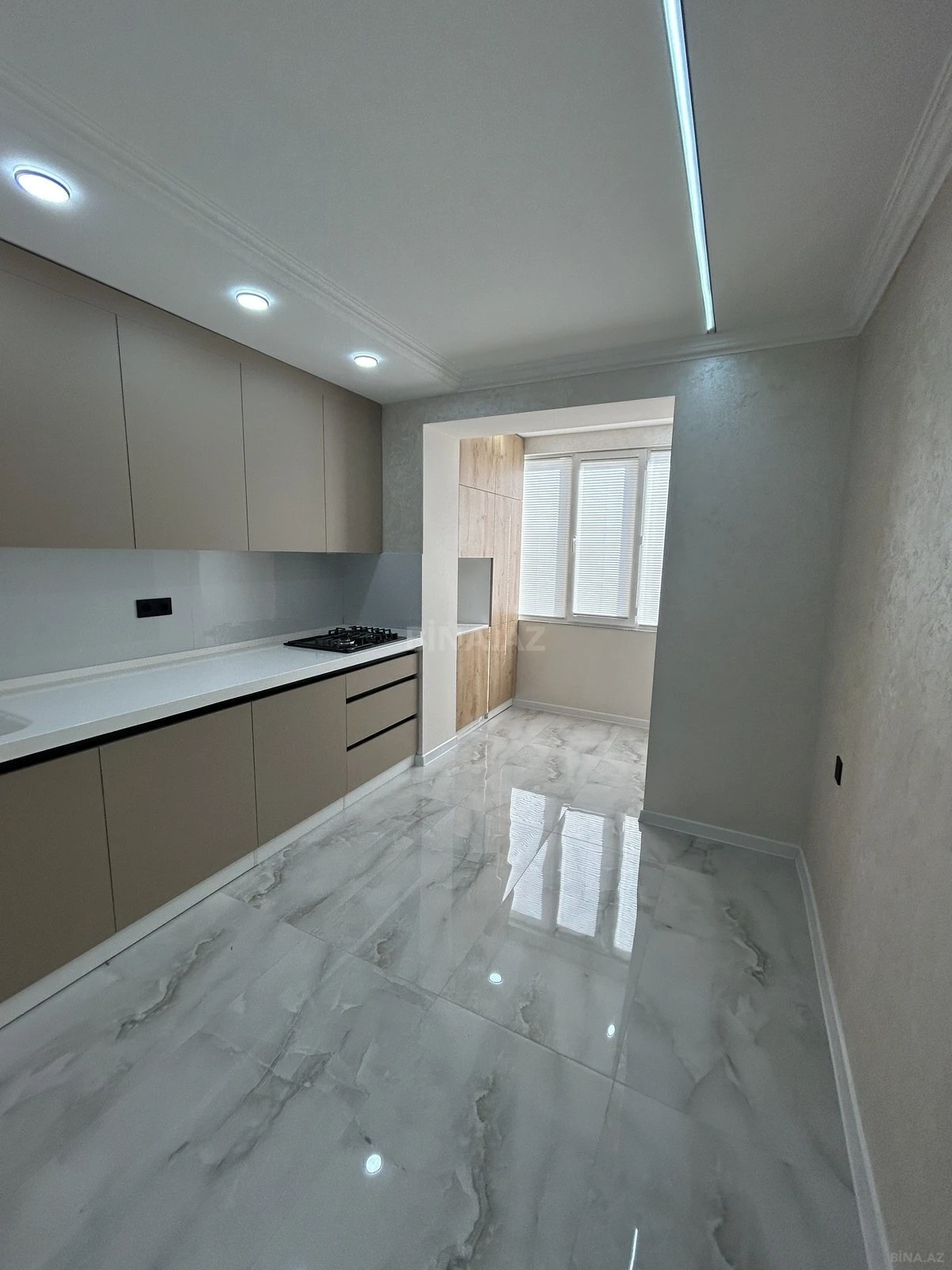 Satılır 3 otaqlı mənzil 82 m²