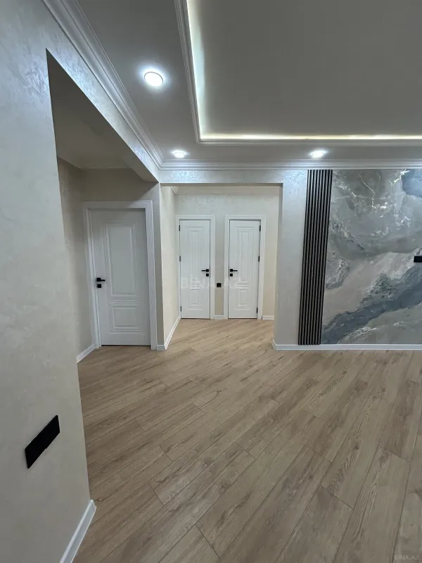 Satılır 3 otaqlı mənzil 82 m²