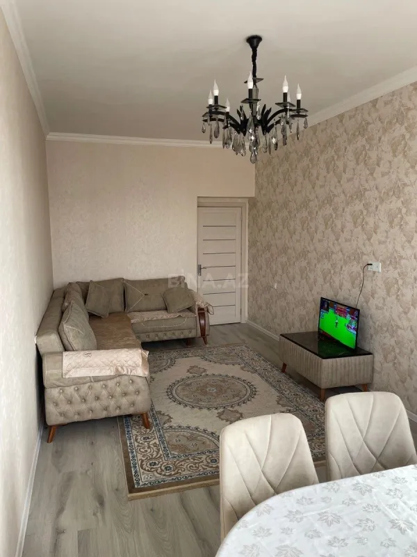 Satılır 2 otaqlı mənzil 94 m²