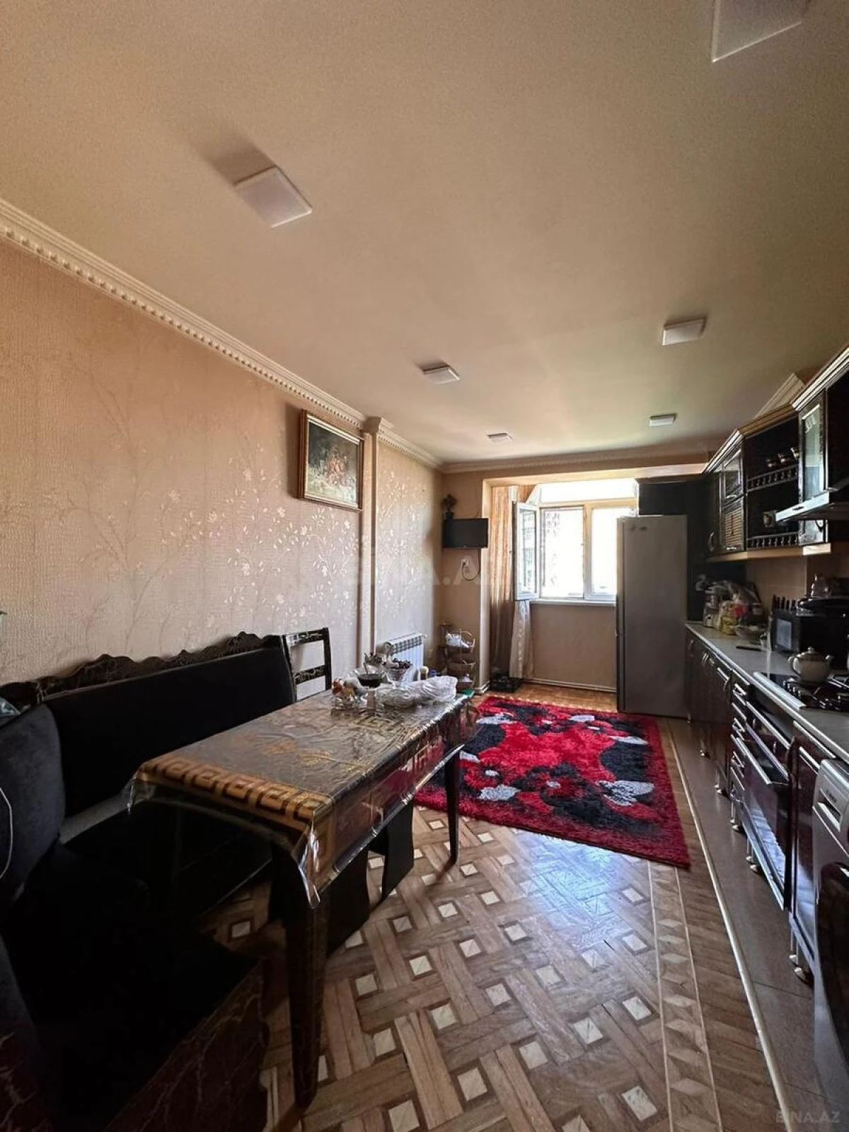 Satılır 5 otaqlı mənzil 120 m²