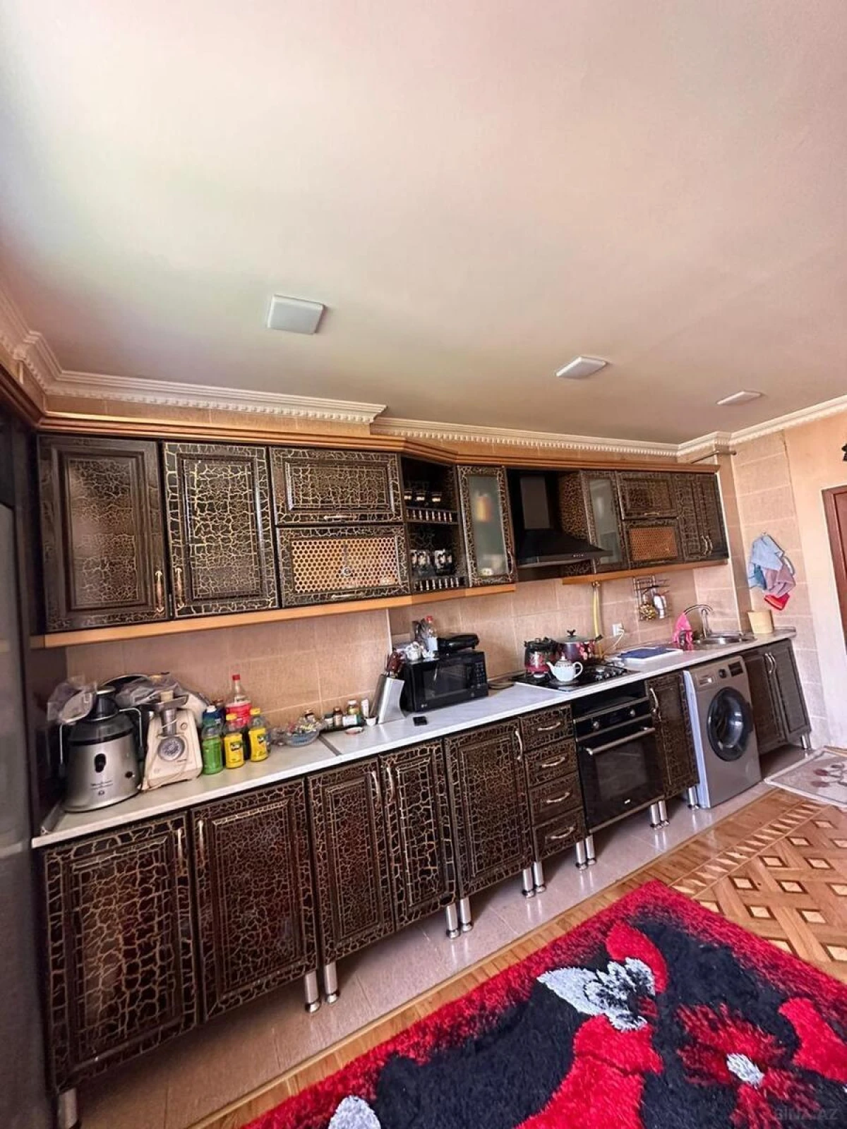 Satılır 5 otaqlı mənzil 120 m²