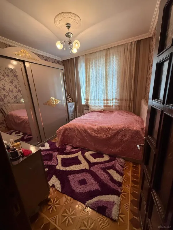 Satılır 5 otaqlı mənzil 120 m²