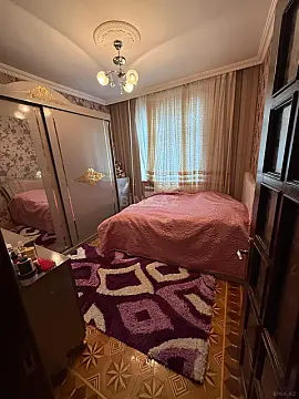 Satılır 5 otaqlı mənzil 120 m²