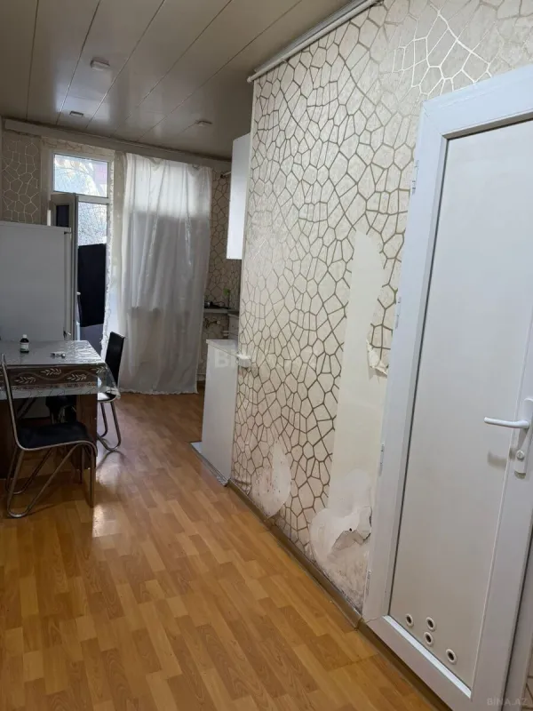 Kirayə verilir 2 otaqlı mənzil 79 m²