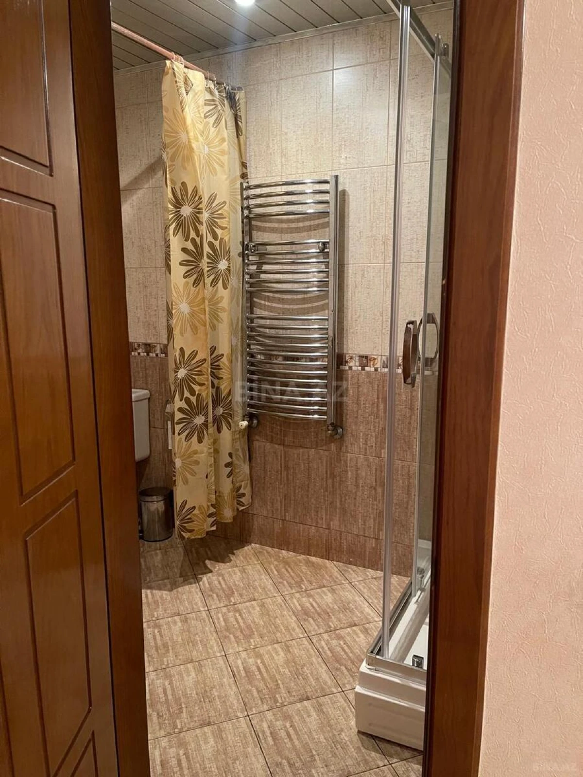 Kirayə verilir 4 otaqlı mənzil 170 m²