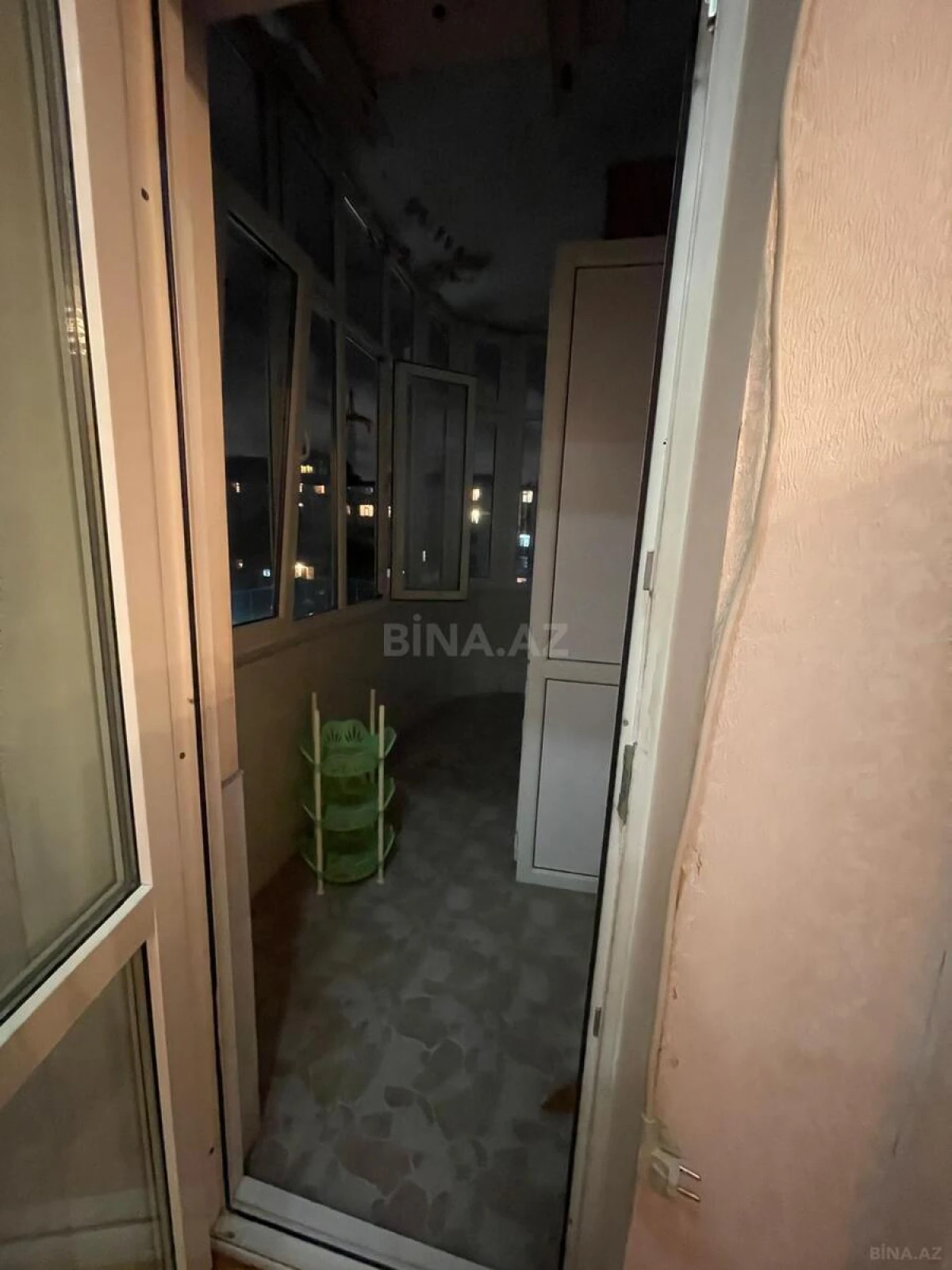 Kirayə verilir 4 otaqlı mənzil 170 m²