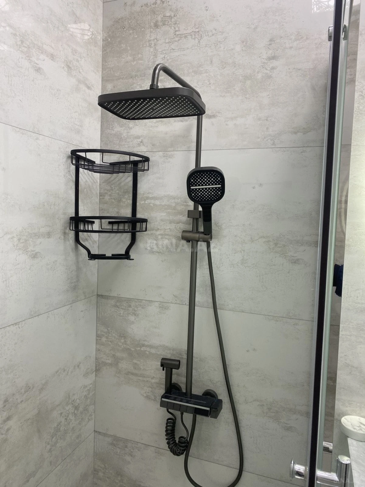 Kirayə verilir 2 otaqlı mənzil 75 m²