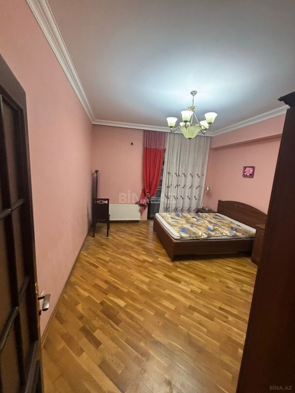 Kirayə verilir 2 otaqlı mənzil 100 m²