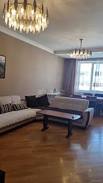 Satılır 4 otaqlı mənzil 165 m²