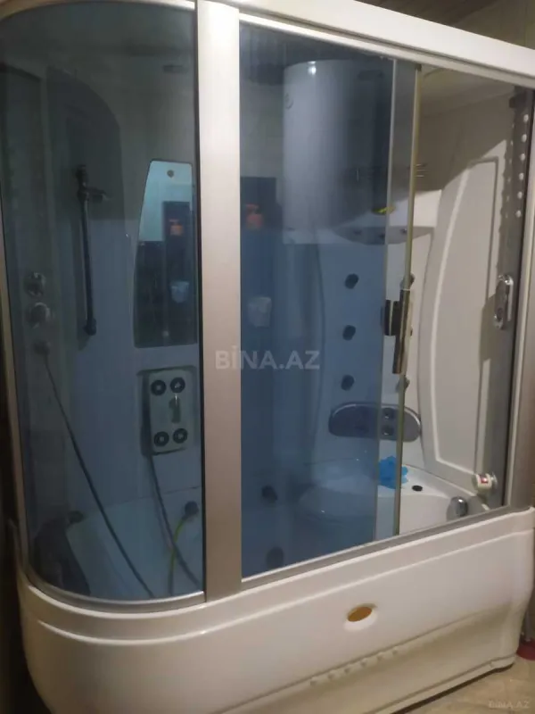 Satılır 4 otaqlı mənzil 165 m²