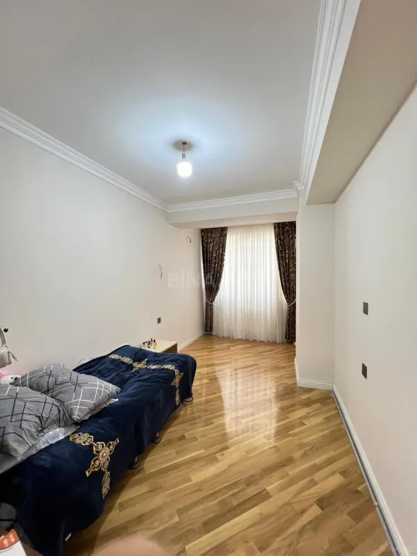 Satılır 3 otaqlı mənzil 98 m²