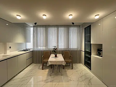 Satılır 3 otaqlı mənzil 98 m² — Bakı, Əhmədli 3 otaq 98.00 m²