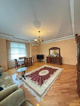 Satılır 3 otaqlı mənzil 135 m²