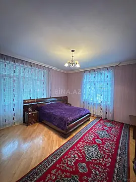 Satılır 3 otaqlı mənzil 135 m²