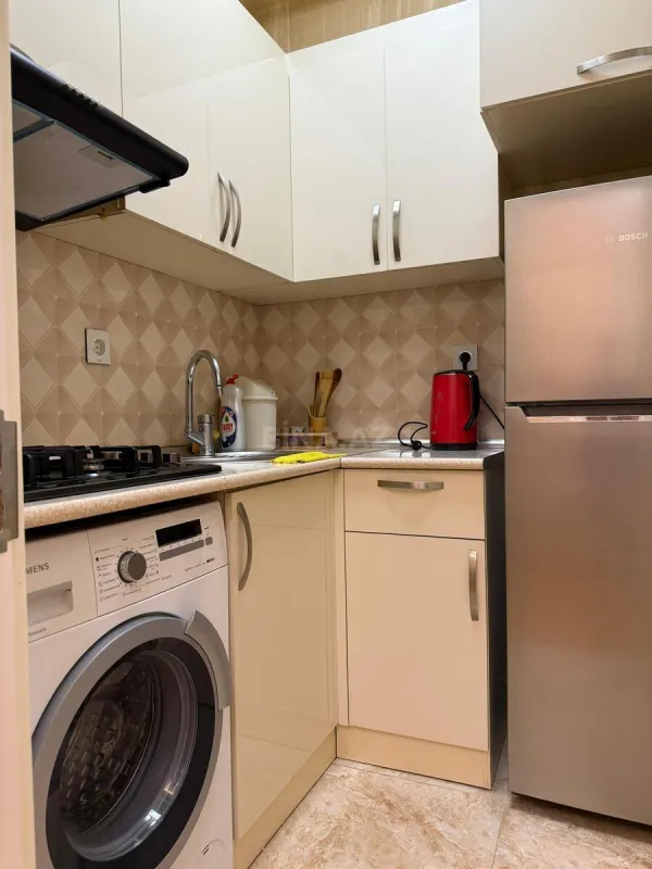 Kirayə verilir 2 otaqlı mənzil 55 m²