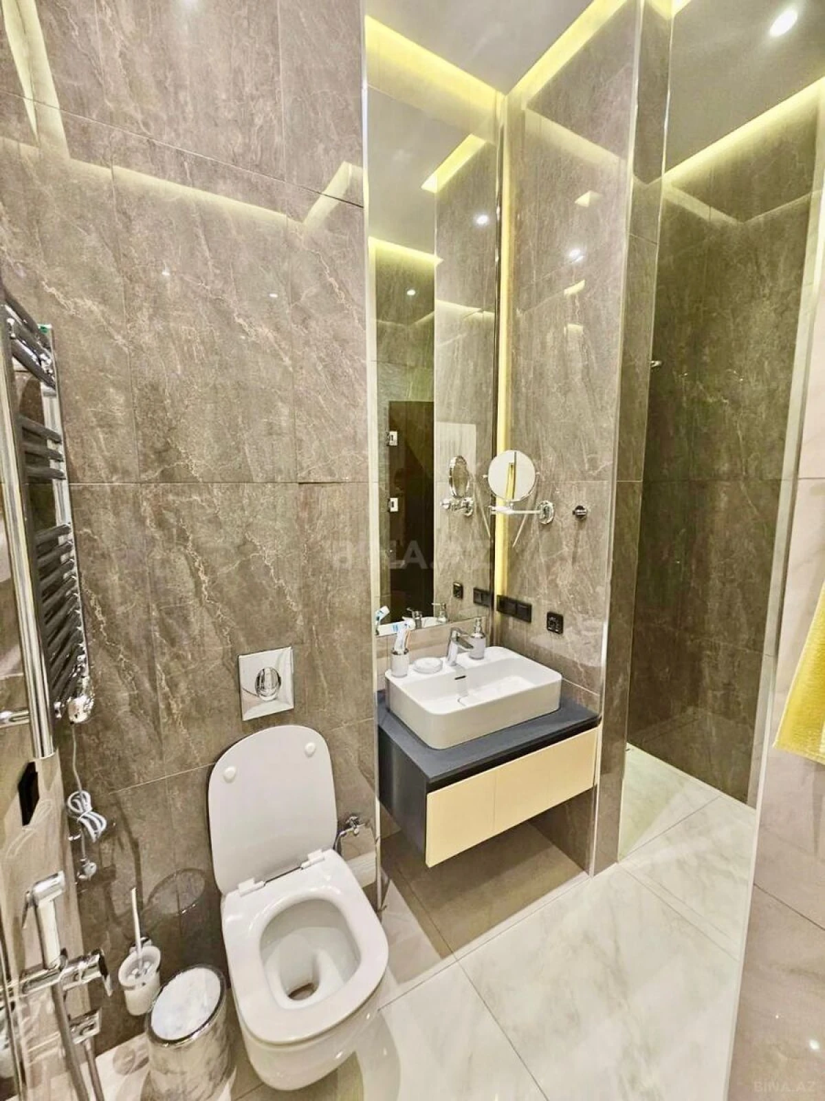 Satılır 2 otaqlı mənzil 84 m²