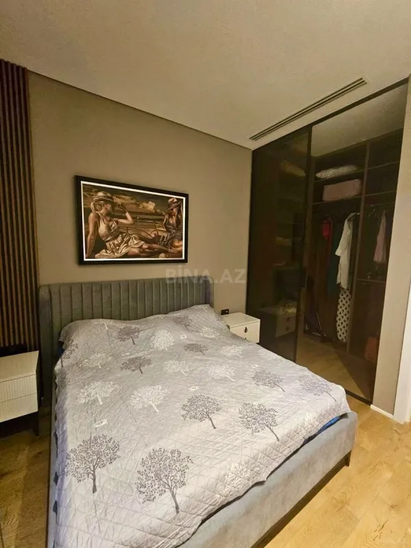 Satılır 2 otaqlı mənzil 84 m²