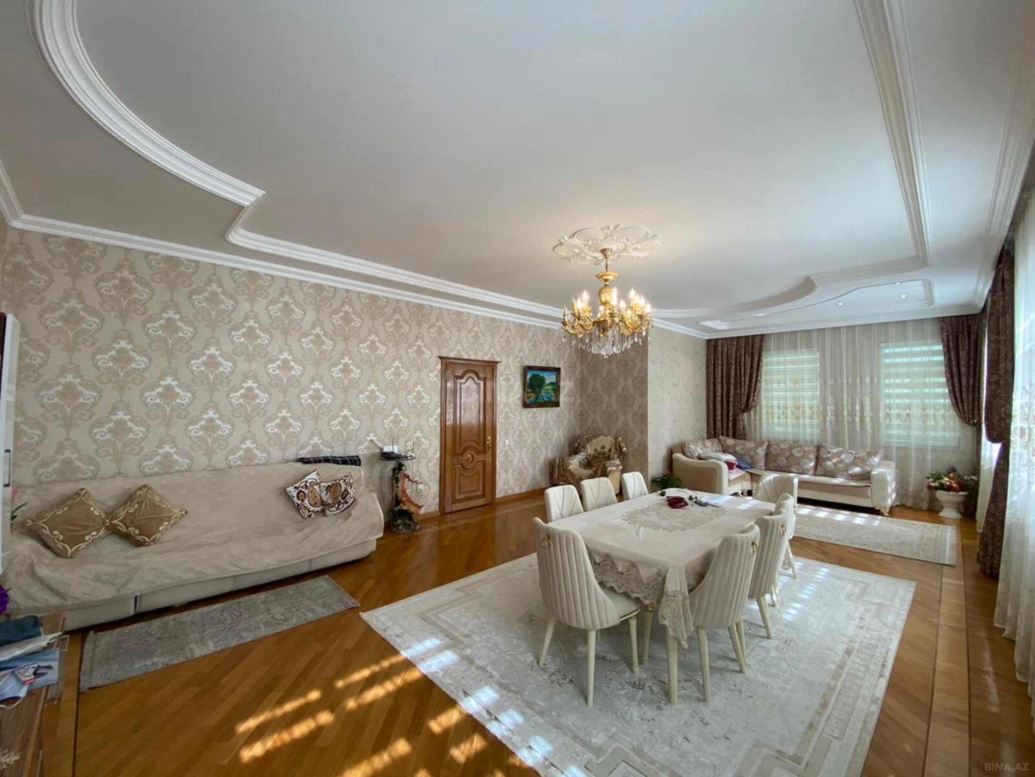 Satılır 7 otaqlı həyət evi 400 m²