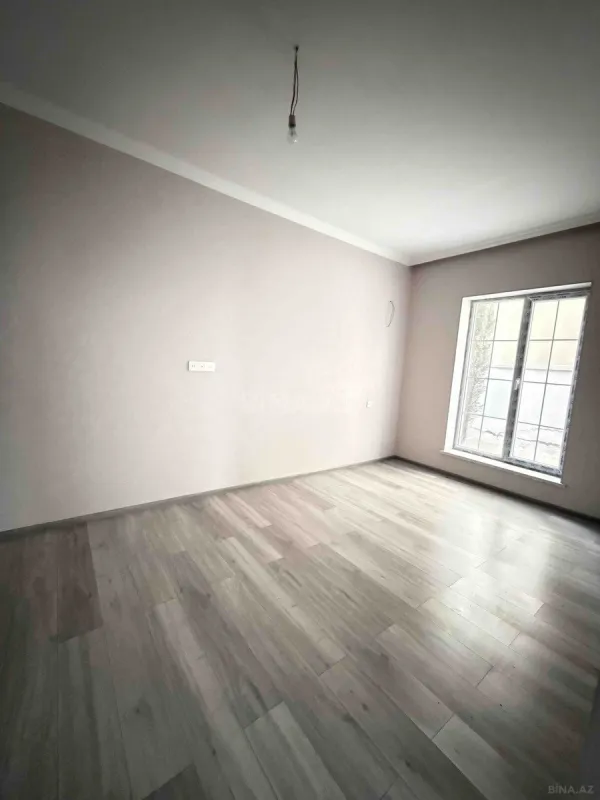 Satılır 4 otaqlı həyət evi 135 m²