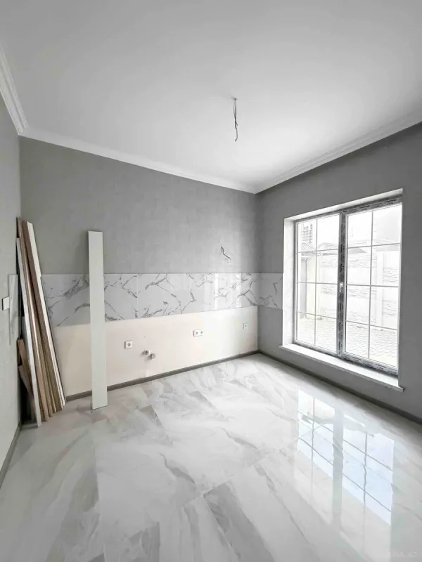 Satılır 4 otaqlı həyət evi 135 m²