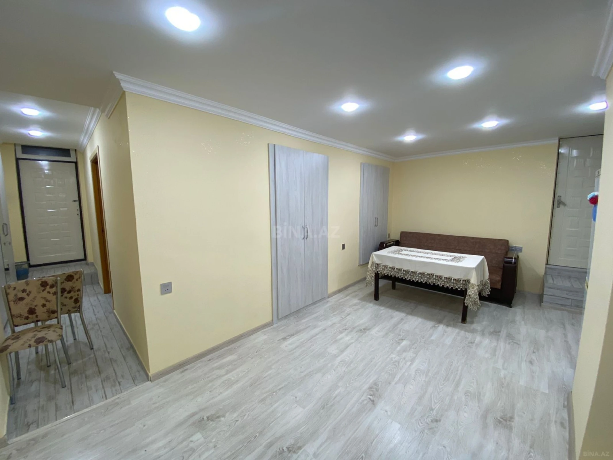 Satılır 2 otaqlı mənzil 55 m²
