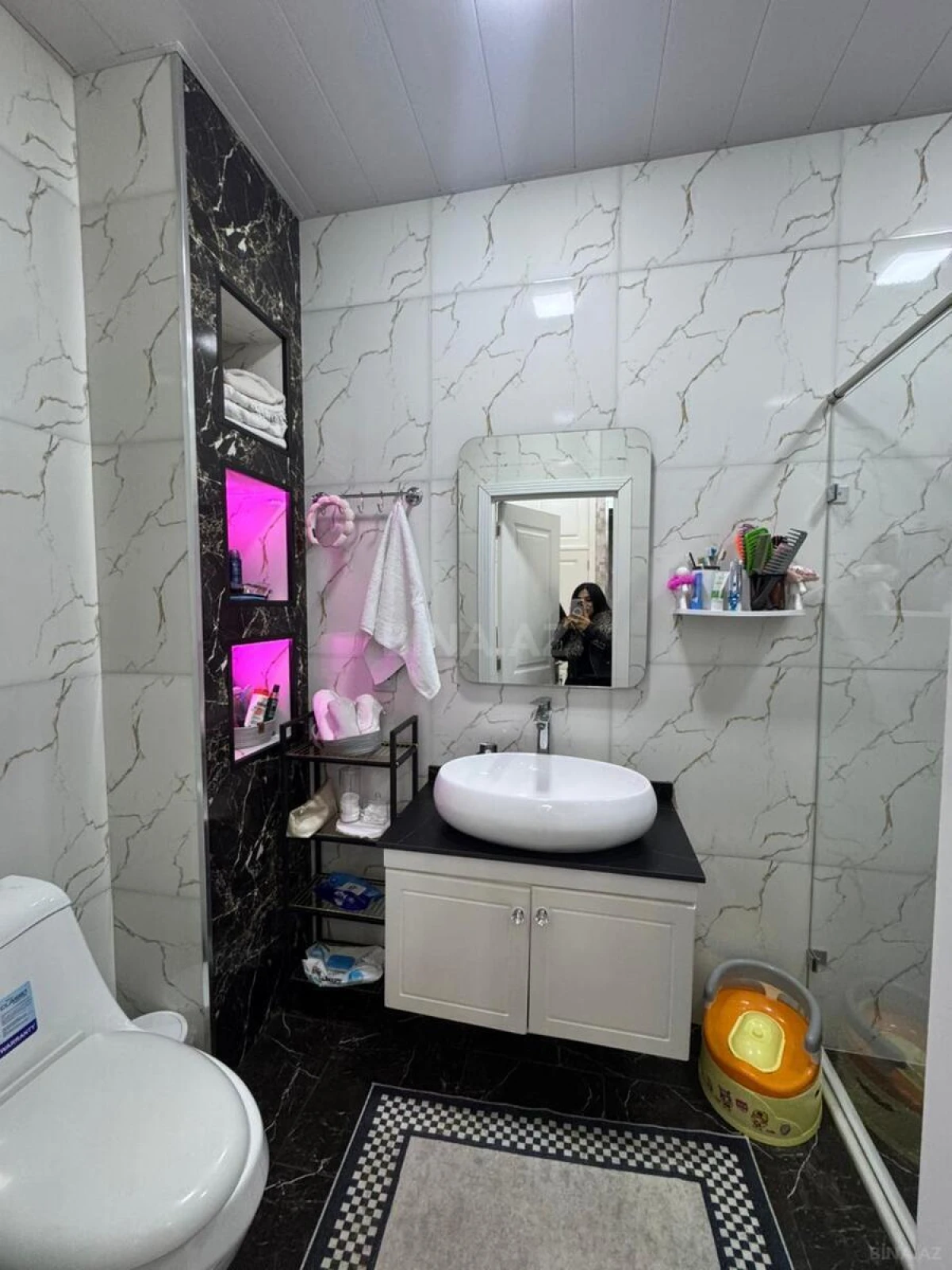 Satılır 4 otaqlı mənzil 149 m²