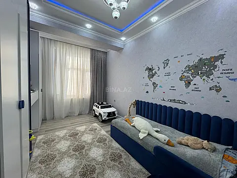 Satılır 4 otaqlı mənzil 149 m²