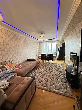 Satılır 2 otaqlı mənzil 65 m²