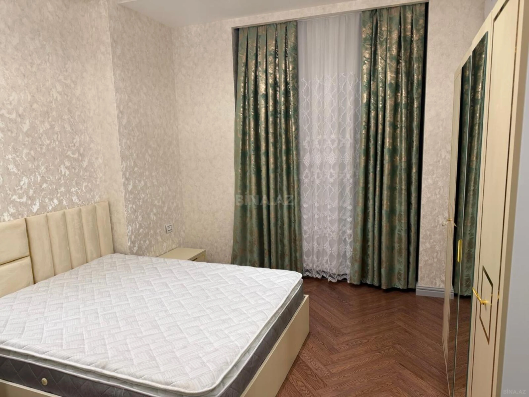 Kirayə verilir 2 otaqlı mənzil 64 m²